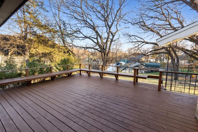 50 Willow Wood Drive, Excelsior, MN 55331