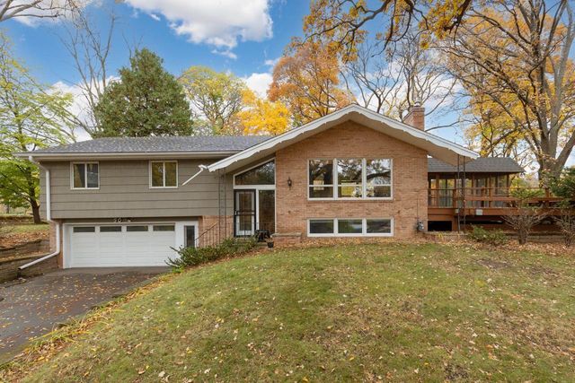 50 Willow Wood Drive, Excelsior, MN 55331