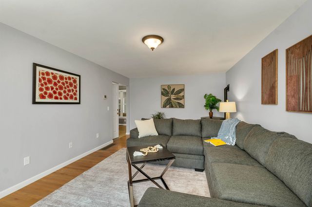 217 Steam Mill Road, Auburn, NH 03032