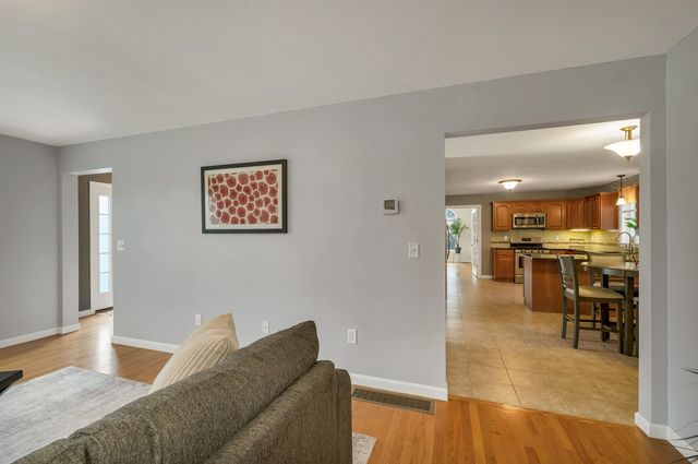 217 Steam Mill Road, Auburn, NH 03032