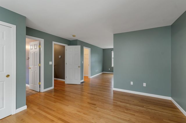 217 Steam Mill Road, Auburn, NH 03032