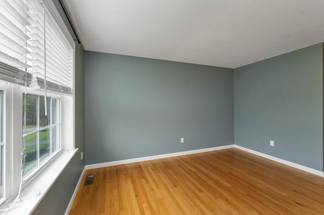 217 Steam Mill Road, Auburn, NH 03032
