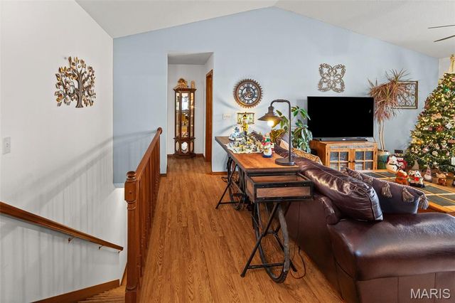 5194 Depaul Drive, Fairview Heights, IL 62208