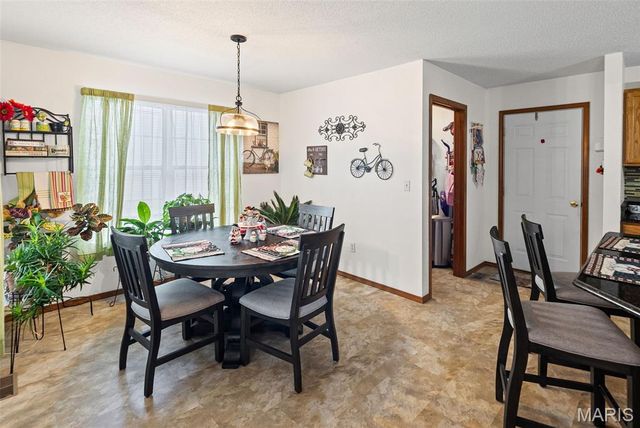 5194 Depaul Drive, Fairview Heights, IL 62208