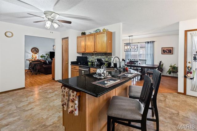 5194 Depaul Drive, Fairview Heights, IL 62208