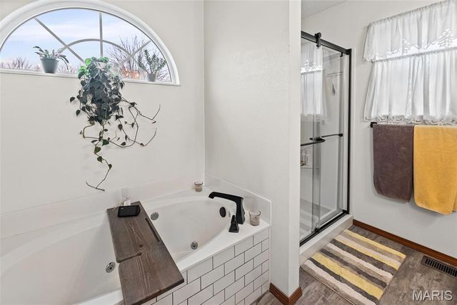 5194 Depaul Drive, Fairview Heights, IL 62208