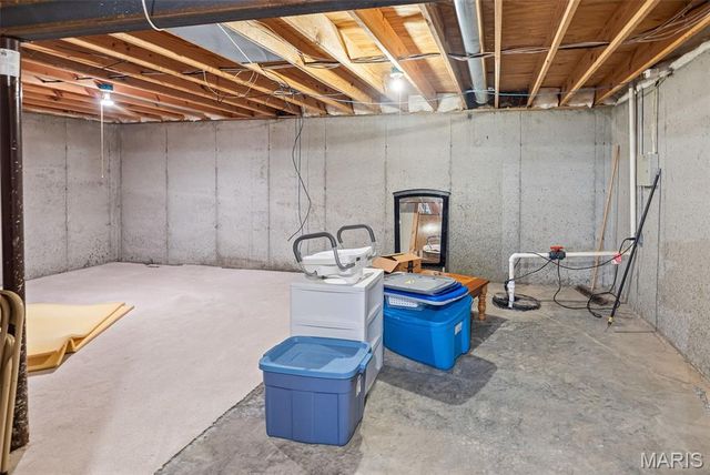 5194 Depaul Drive, Fairview Heights, IL 62208