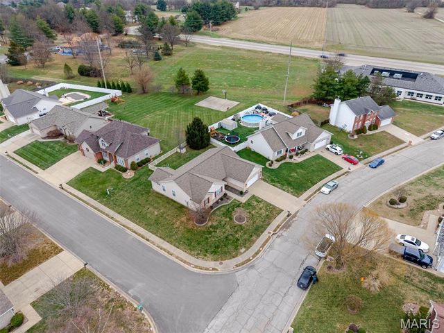 5194 Depaul Drive, Fairview Heights, IL 62208