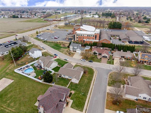 5194 Depaul Drive, Fairview Heights, IL 62208