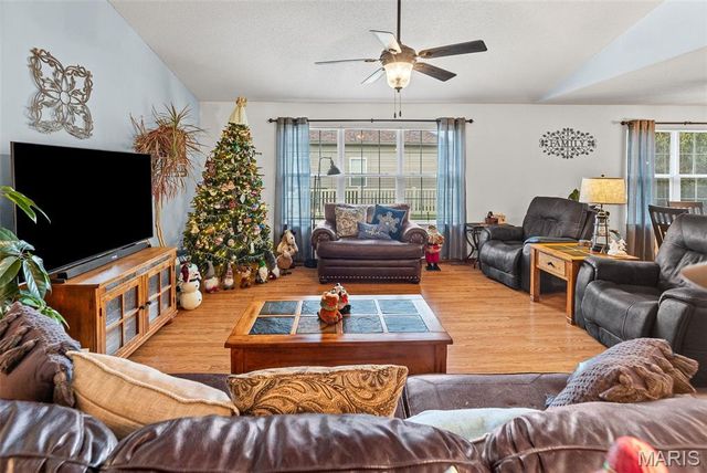 5194 Depaul Drive, Fairview Heights, IL 62208