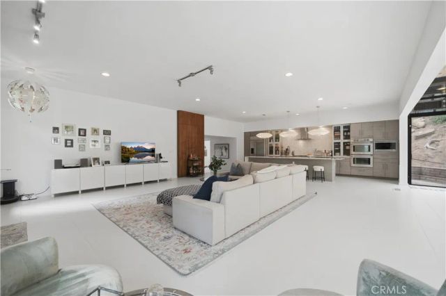 6060 Pachappa Drive, Riverside, CA 92506