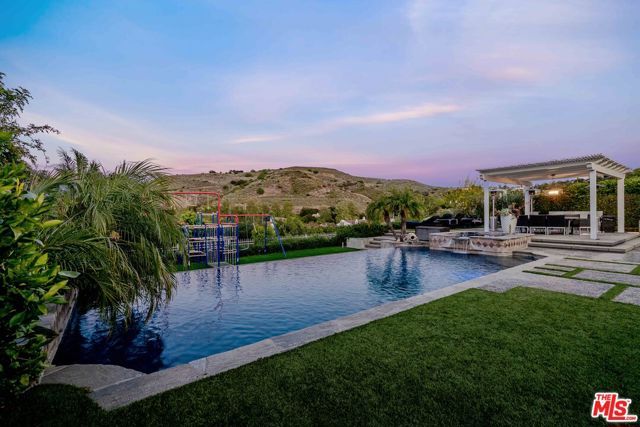 3880 Prado Del Trigo, Calabasas, CA 91302