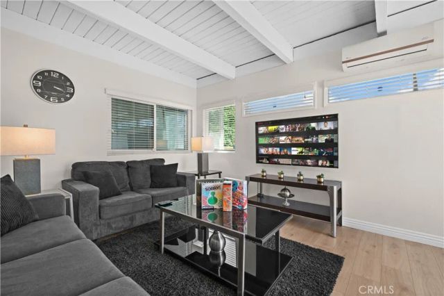 23712 San Dona, Laguna Hills, CA 92653