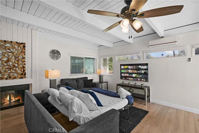 23712 San Dona, Laguna Hills, CA 92653