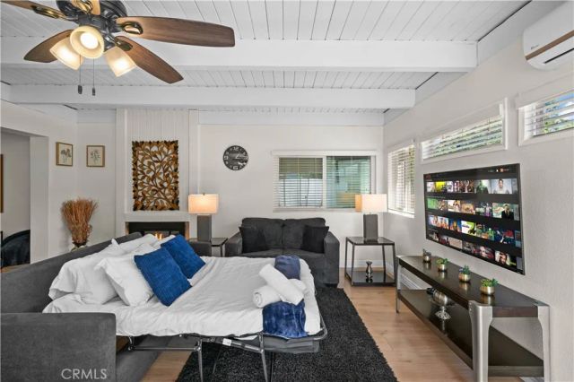 23712 San Dona, Laguna Hills, CA 92653