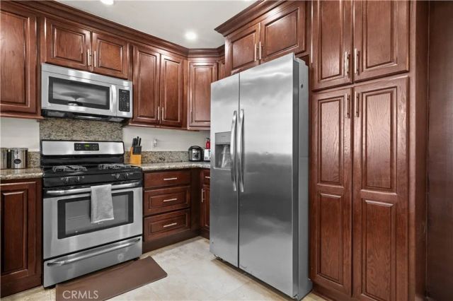 23712 San Dona, Laguna Hills, CA 92653