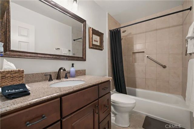 23712 San Dona, Laguna Hills, CA 92653