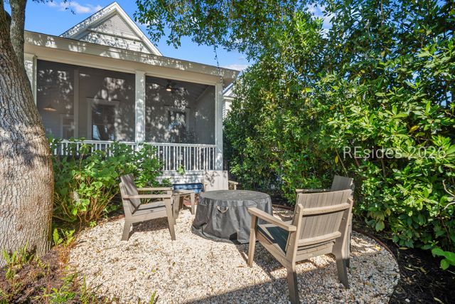 7 Canton Row, Beaufort, SC 29906