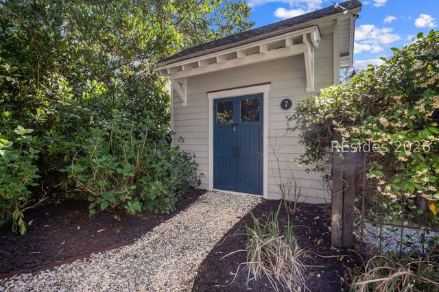 7 Canton Row, Beaufort, SC 29906