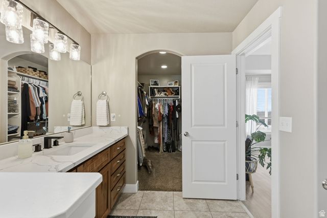 555 N 750 E, Hyde Park, UT 84318