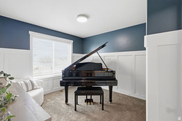 555 N 750 E, Hyde Park, UT 84318