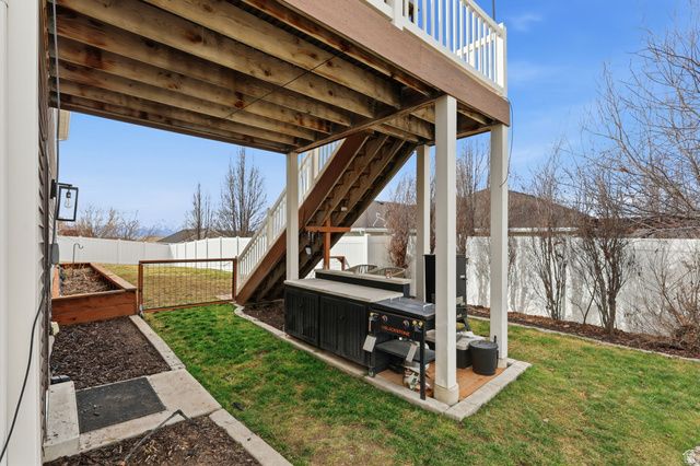 555 N 750 E, Hyde Park, UT 84318