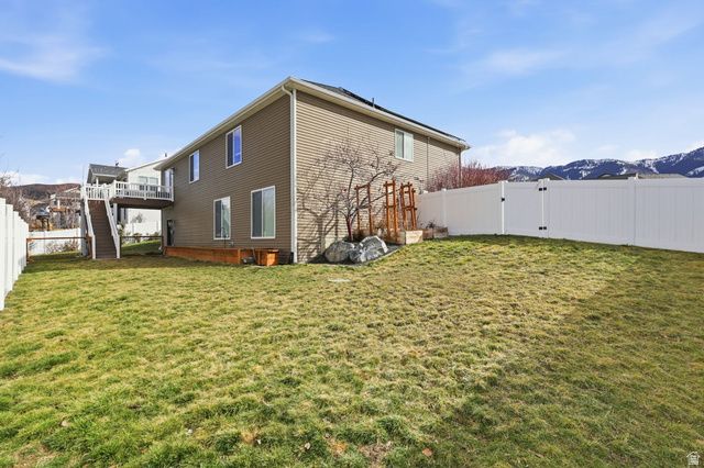 555 N 750 E, Hyde Park, UT 84318