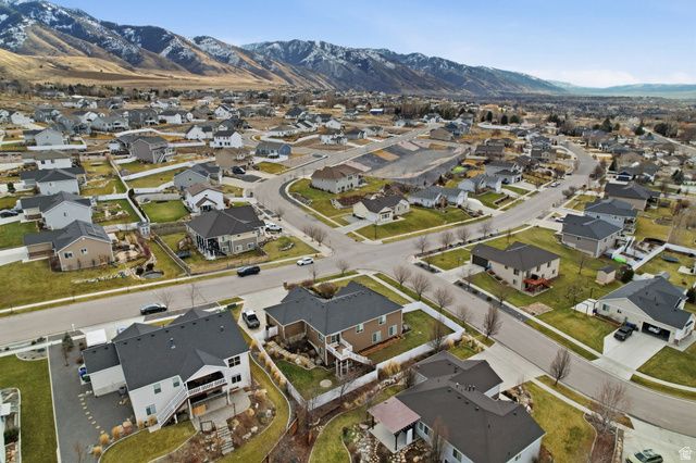 555 N 750 E, Hyde Park, UT 84318