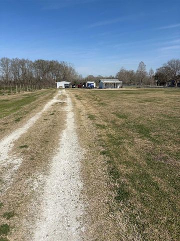 741 South Waterplant Road, Thibodaux, LA 70301