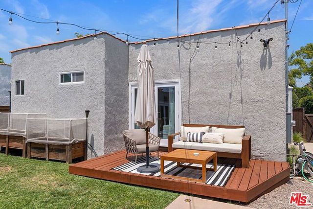 8718 Cadillac Avenue, Los Angeles, CA 90034