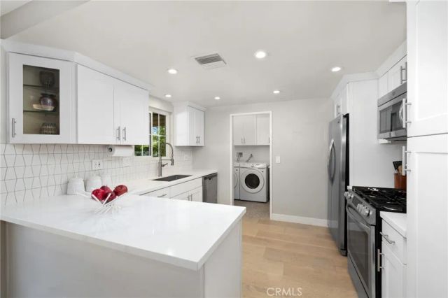 348 N Mountain, Monrovia, CA 91016