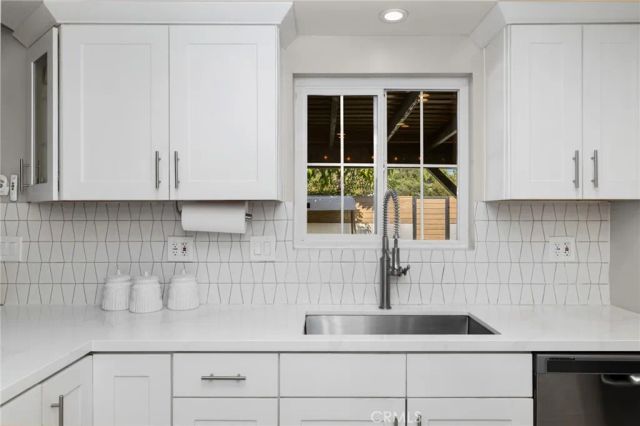 348 N Mountain, Monrovia, CA 91016