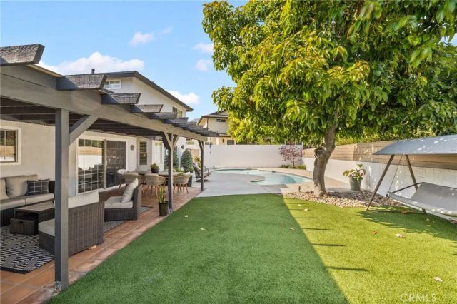 348 N Mountain, Monrovia, CA 91016