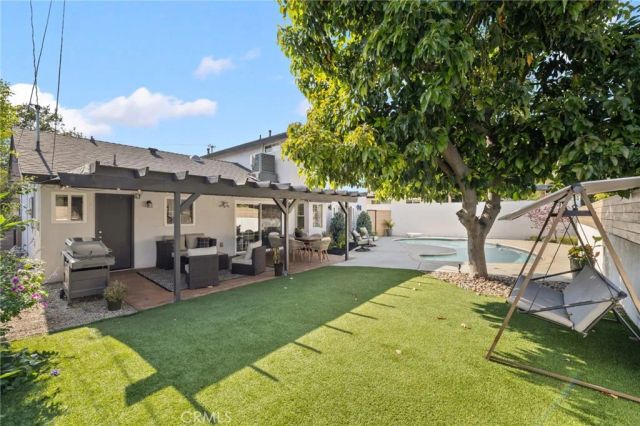 348 N Mountain, Monrovia, CA 91016