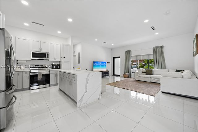 4280 SW 13th Ter, Miami, FL 33134