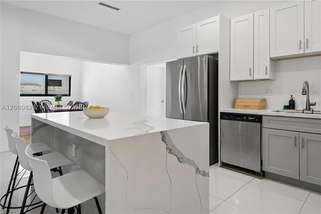 4280 SW 13th Ter, Miami, FL 33134