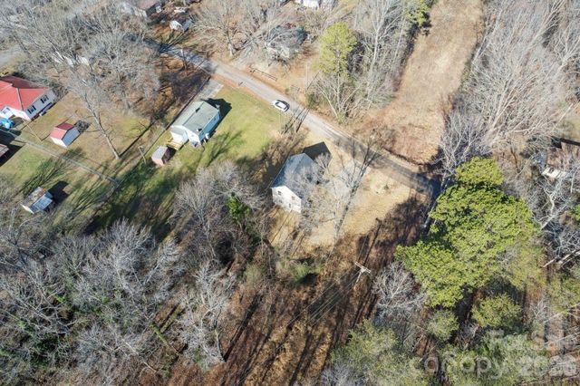 709 Hillsdale Drive, Cherryville, NC 28021