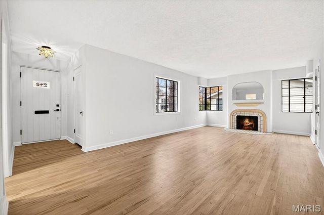 246 S Old Orchard Avenue, St Louis, MO 63119