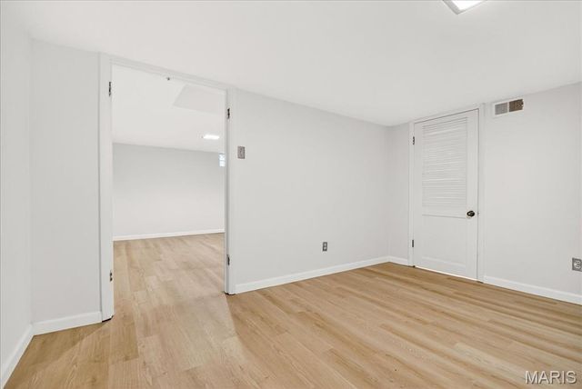 246 S Old Orchard Avenue, St Louis, MO 63119