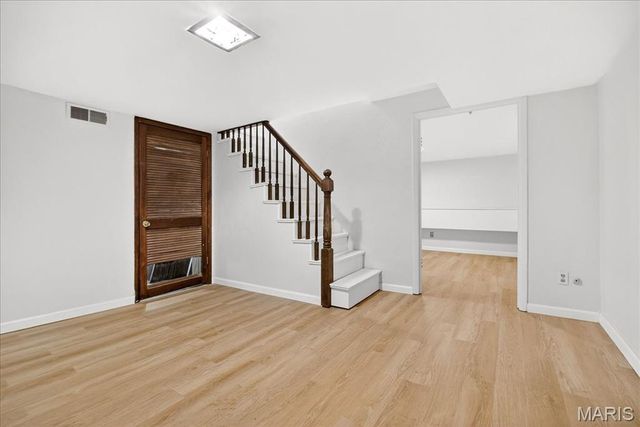 246 S Old Orchard Avenue, St Louis, MO 63119