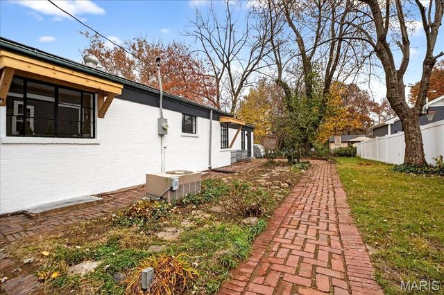 246 S Old Orchard Avenue, St Louis, MO 63119