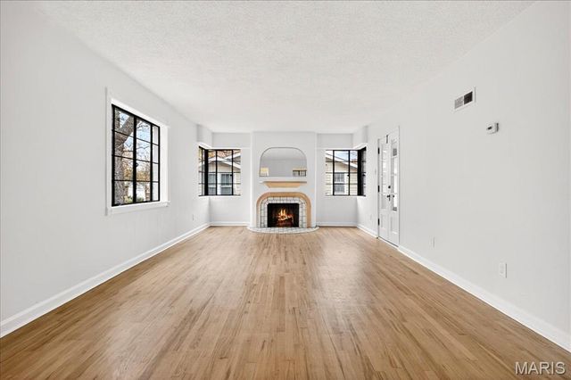 246 S Old Orchard Avenue, St Louis, MO 63119