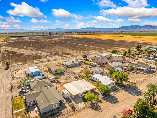 2112 E Lone Star Drive, Mohave Valley, AZ 86440