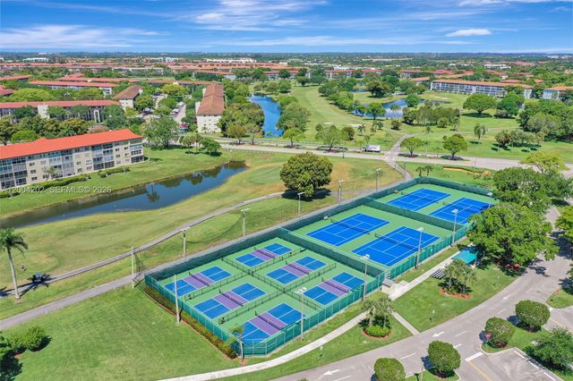 701 SW 128th Ave 207F, Pembroke Pines, FL 33027