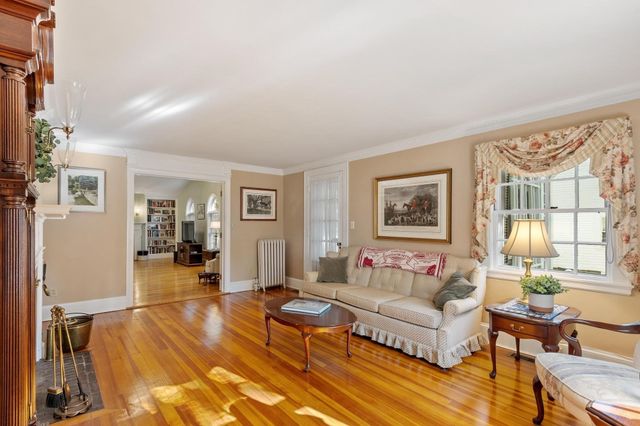 23 Arundel St, Andover, MA 01810