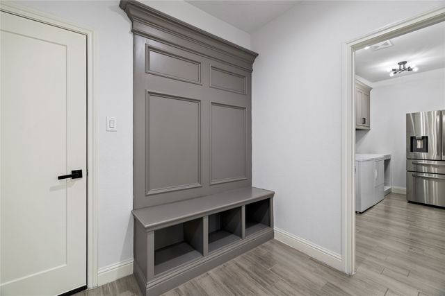 203 Colonial Drive, Mabank, TX 75156