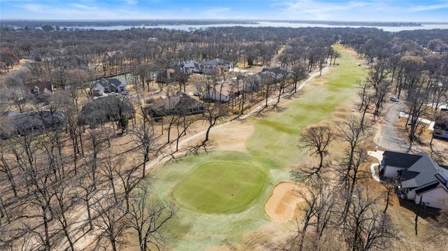 203 Colonial Drive, Mabank, TX 75156