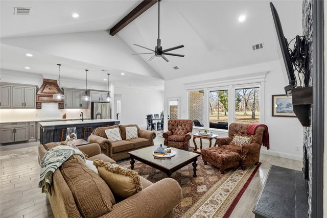 203 Colonial Drive, Mabank, TX 75156