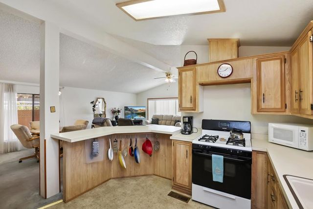 74711 Dillon Road 585, Desert Hot Springs, CA 92241