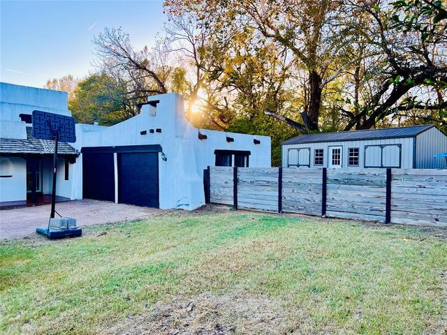 1010 S 220th West Avenue, Sand Springs, OK 74063